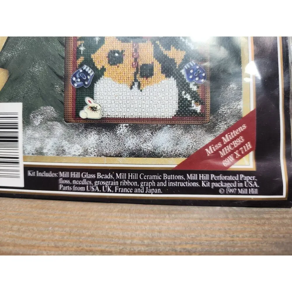 Vintage 1998 Mill Hill Cross Stitch Kit Holiday VI SNOW FUN (snowman) MHCB113